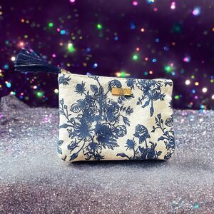 MAY 2025 Ipsy Glam Bag NWOB 5x7” - Bag only